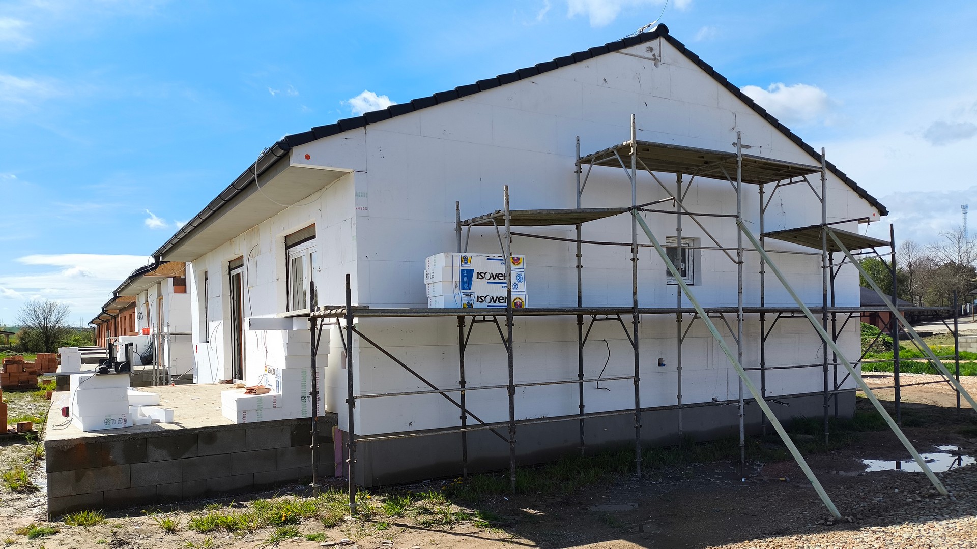 Výstavba 9